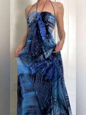 Aakaa Open Back Cut Out Maxi Dress (S)